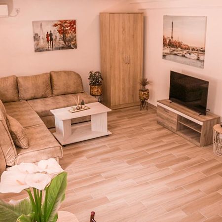 Apartmani Dumezic Бар Екстер'єр фото