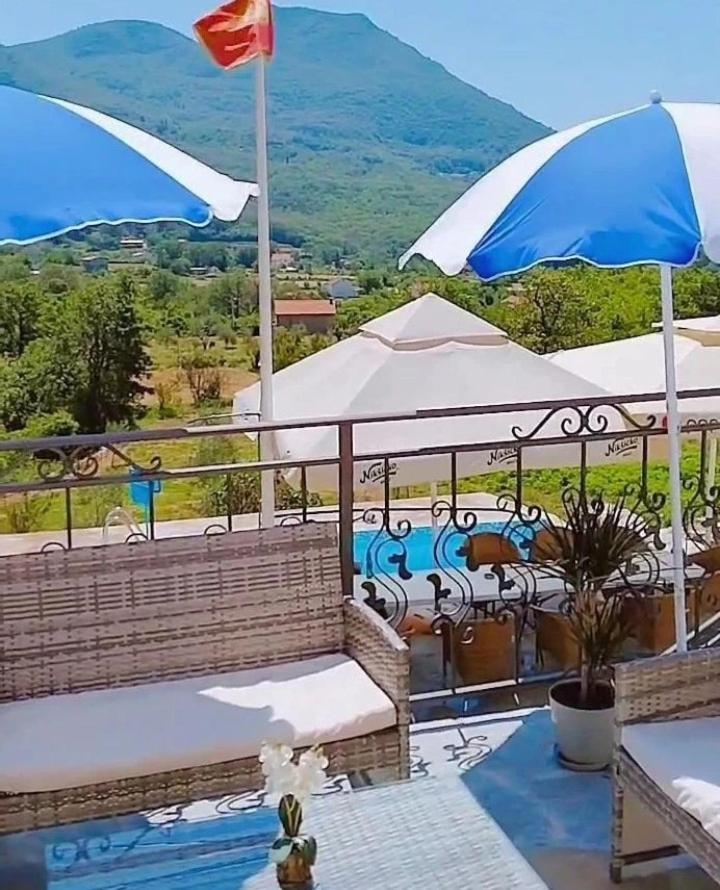 Apartmani Dumezic Бар Екстер'єр фото